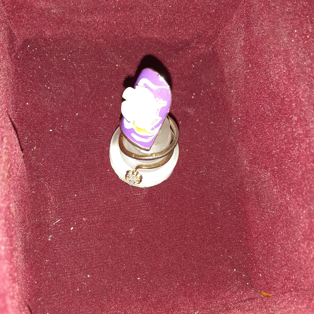 Rose nail ring - Picture 3 of 7
